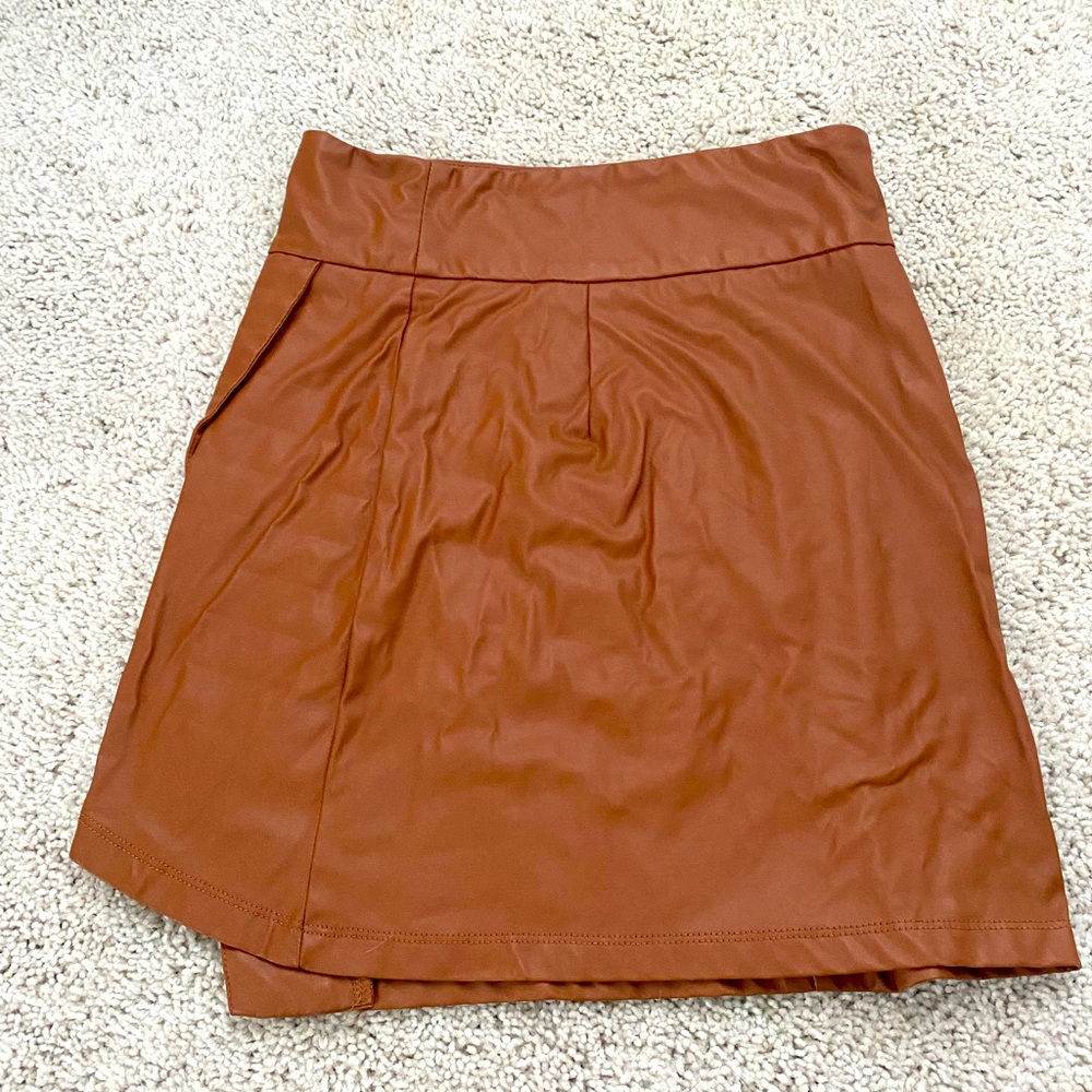 Camel skirt